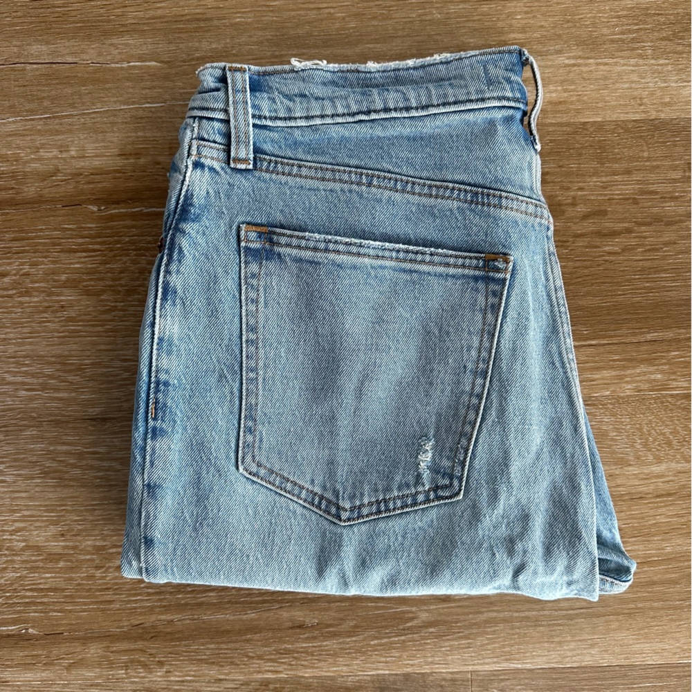 Abercrombie Ultra High Rise 90s Straight Jean - Picture 7 of 7